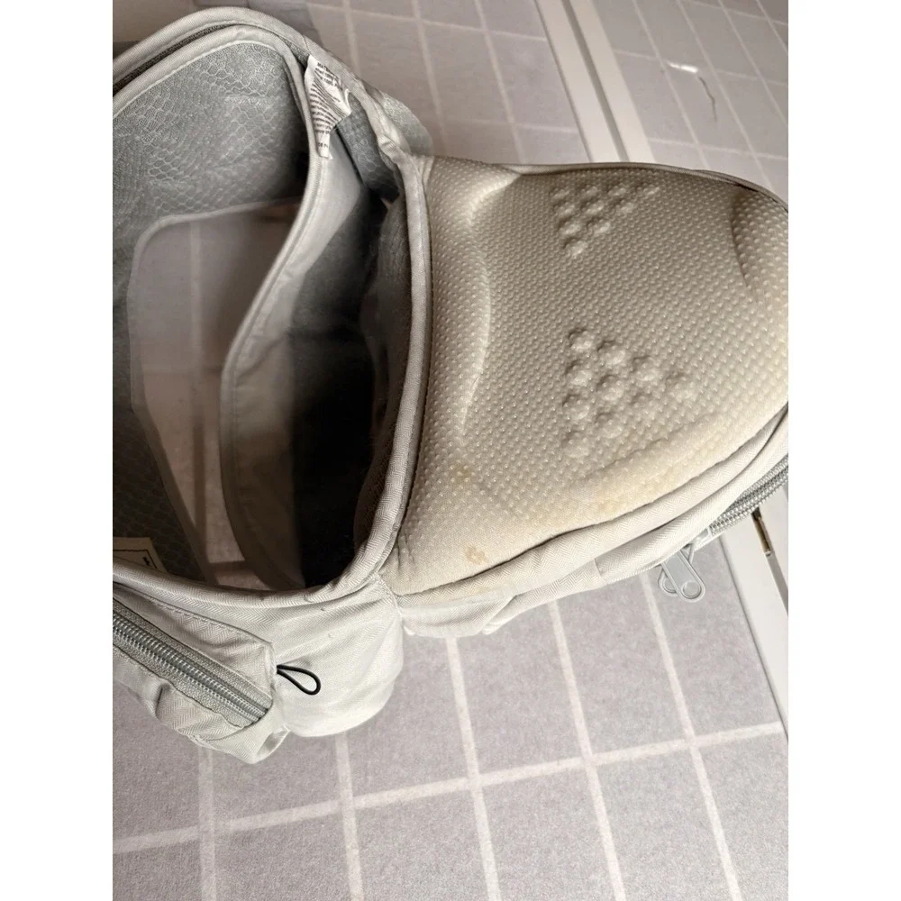 HKAI toddler carrier
